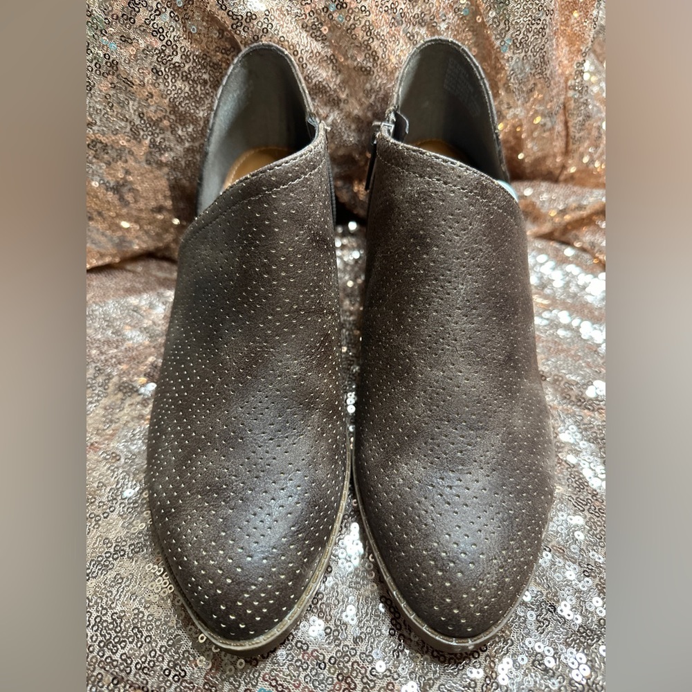 Ankle boots